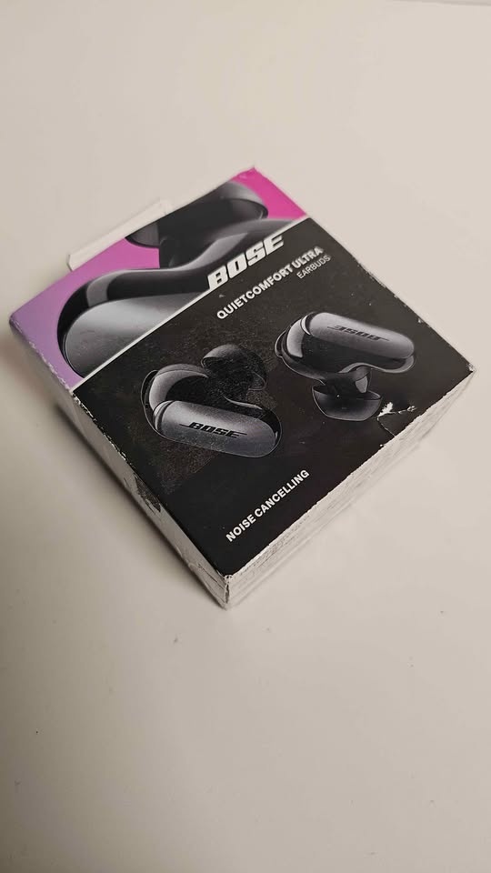 Bose QuietComfort Ultra Earbuds - Flagship ANC (With Box) - photo 2