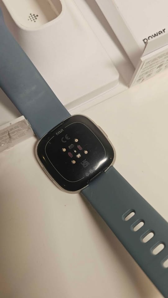 Google Fitbit Versa 4 - photo 5