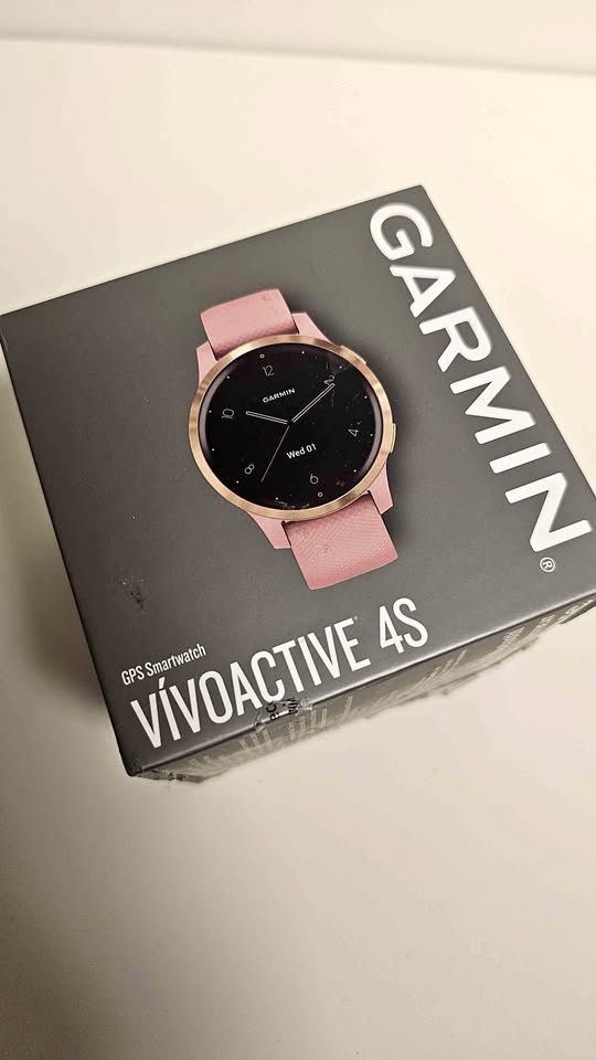 Garmin Vivoactive 4S Smartwatch