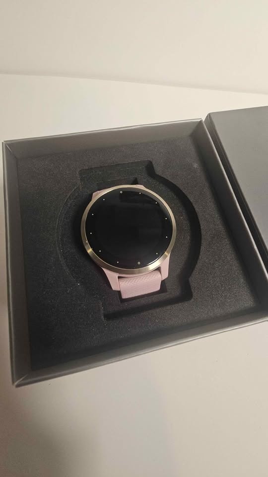 Garmin Vivoactive 4S Smartwatch - photo 4