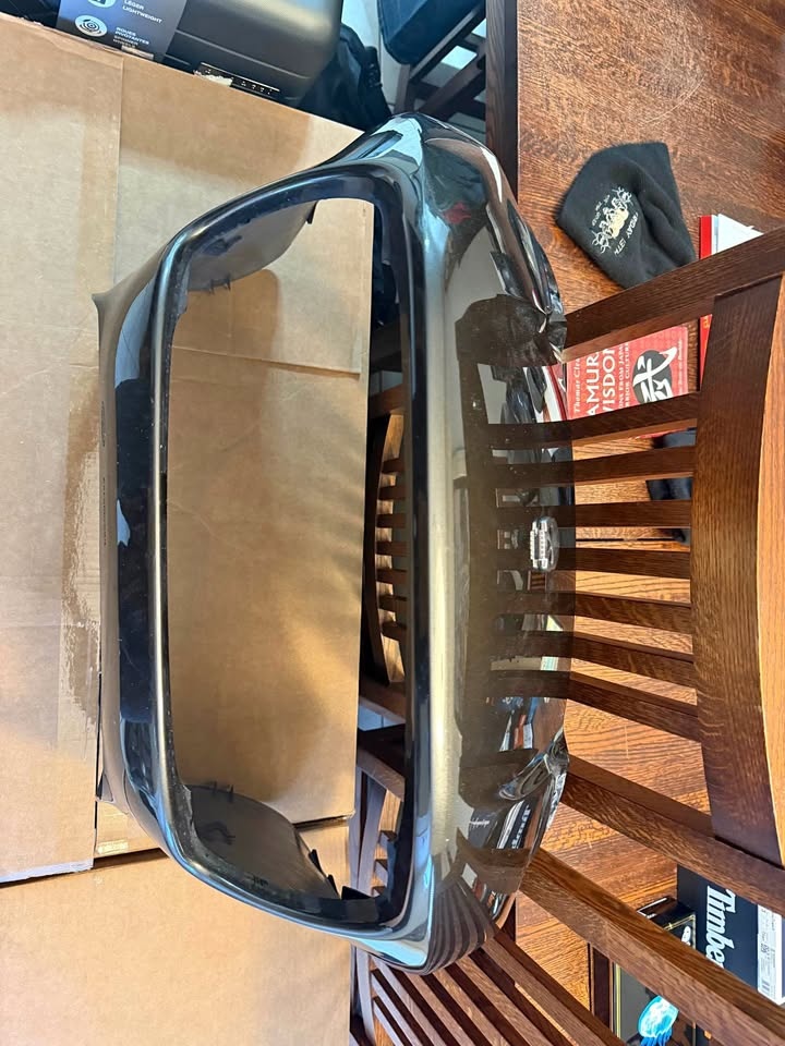M8 Harley Roadglide Outer Fairing OEM