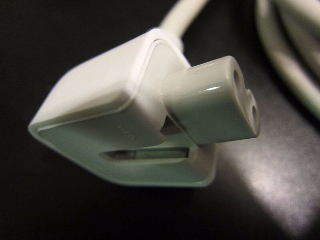 Brand New 6ft Macbook Power Cord - photo 2