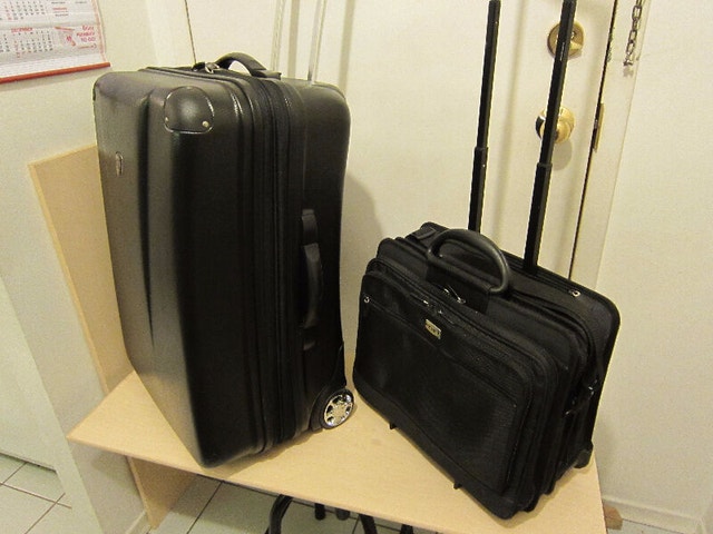 HEYS and PORT Suitcases with Wheels & Telescopic Handle