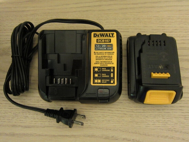DEWALT DCD708 Drill, Charger, and 1.5Ah Battery - photo 3