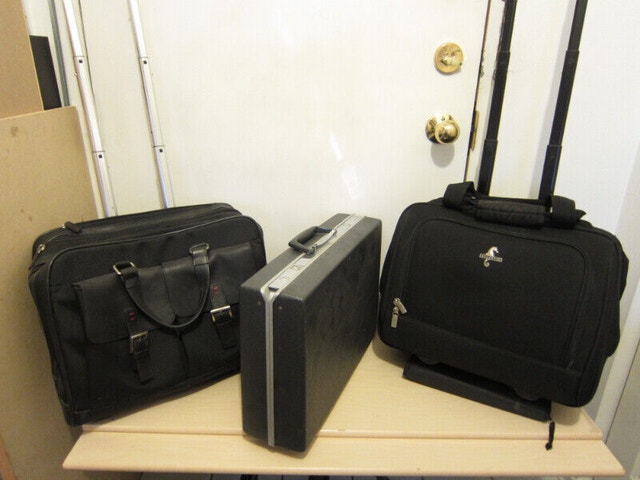 Suitcases: Heys, Port, Samsonite & More - Wheels & Telescoping H - photo 5
