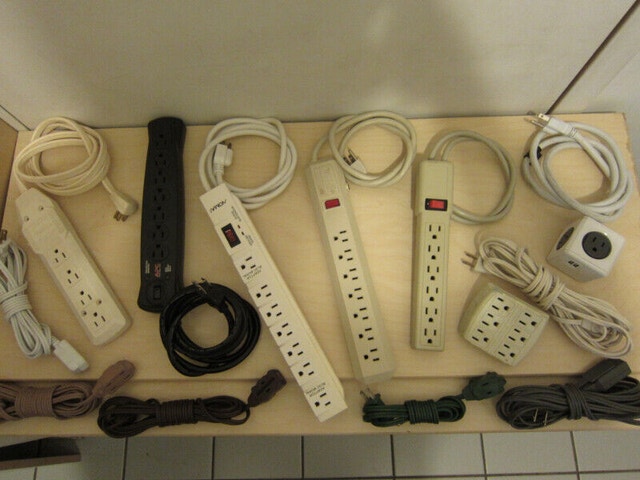 Extension Cords and Power Bars - photo 3