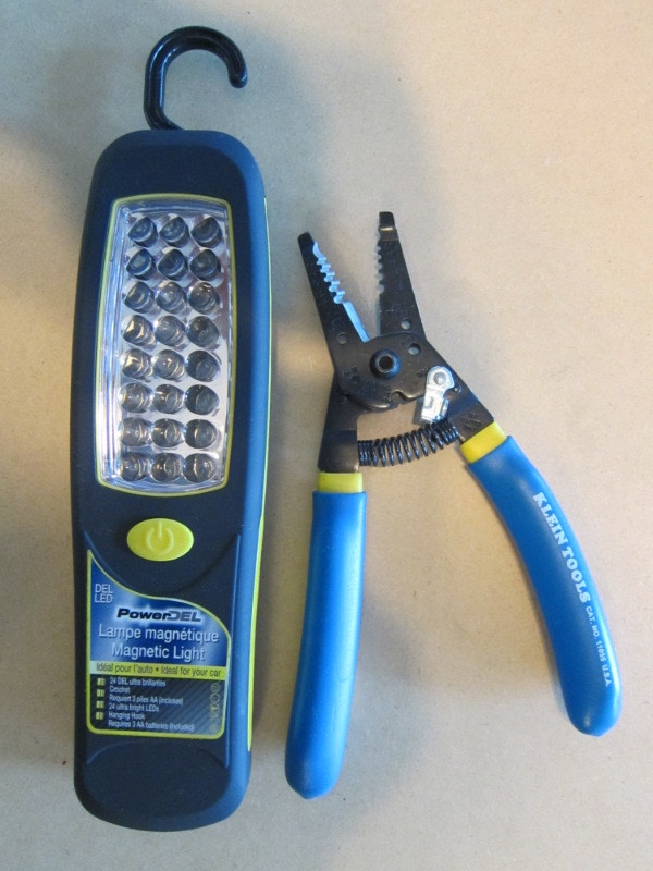 Klein Tools Wire Stripper & Magnetic LED Light