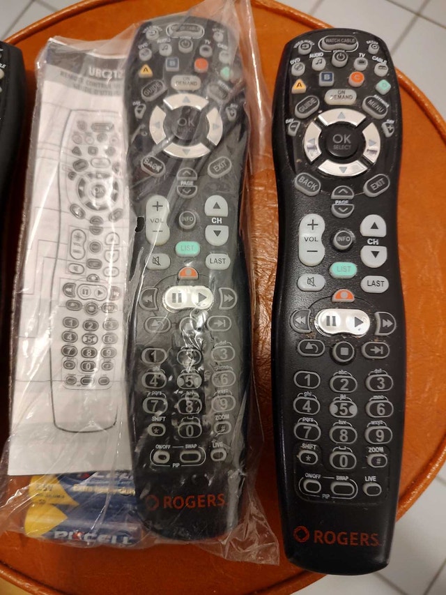 Rogers TV/Cable Box Remote Controls - photo 2