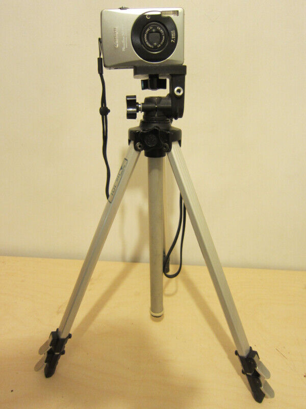 Made in Japan 4ft Photo Video Tripod