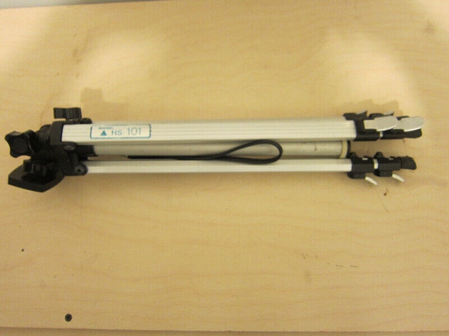 Made in Japan 4ft Photo Video Tripod - photo 3