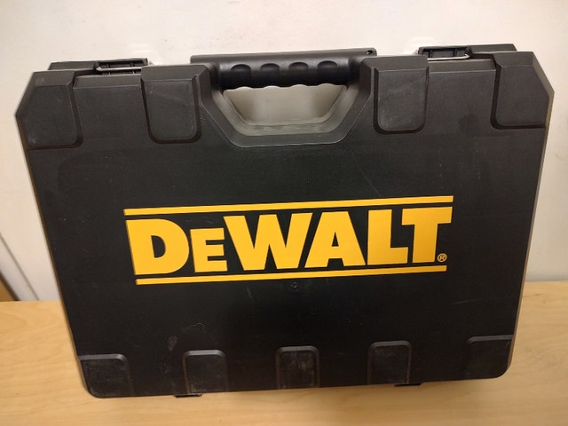 DeWalt Storage Box, DCB112 Charger & Drill Holder - photo 2