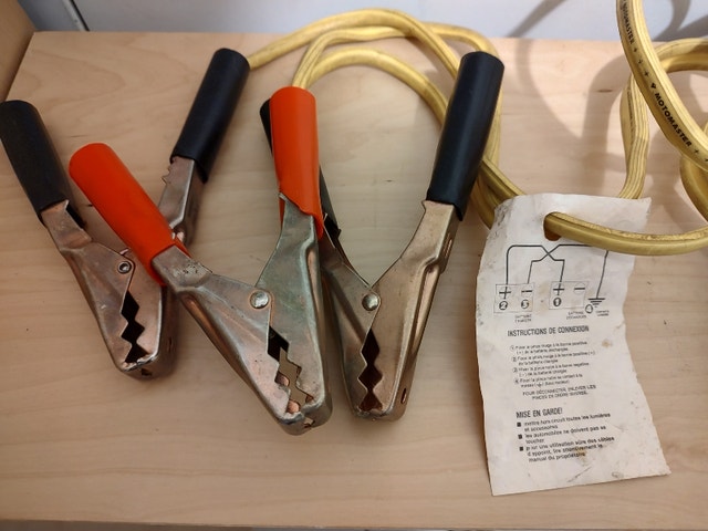 Heavy duty 12 ft Booster Cables w/ instructions
