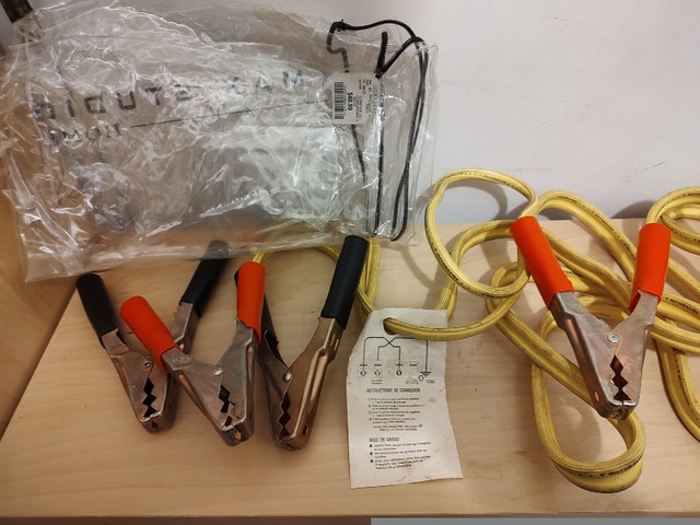 Heavy duty 12 ft Booster Cables w/ instructions - photo 2