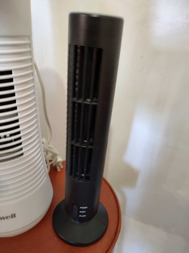 Honeywell Oscillating Tower Fan - Bonus Items! - photo 4