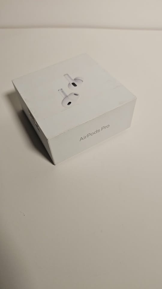 Apple AirPods Pro 2 - photo 2