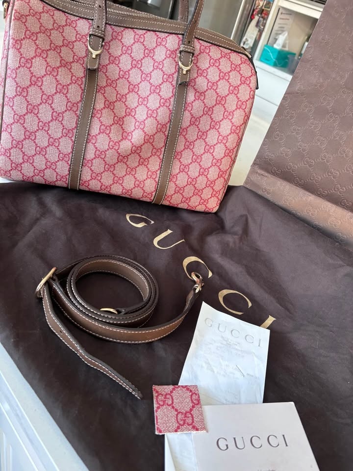 Gucci Red & Brown Monogram Joy Boston Bag - photo 3