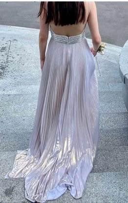 Grads dress - photo 2