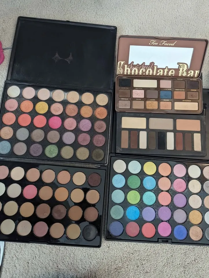 Freelance Makeup Kit - train case with lots of brand name makeup image indicator(5)