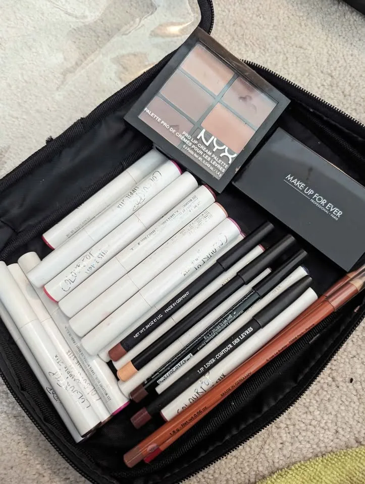 Freelance Makeup Kit - train case with lots of brand name makeup image indicator(6)