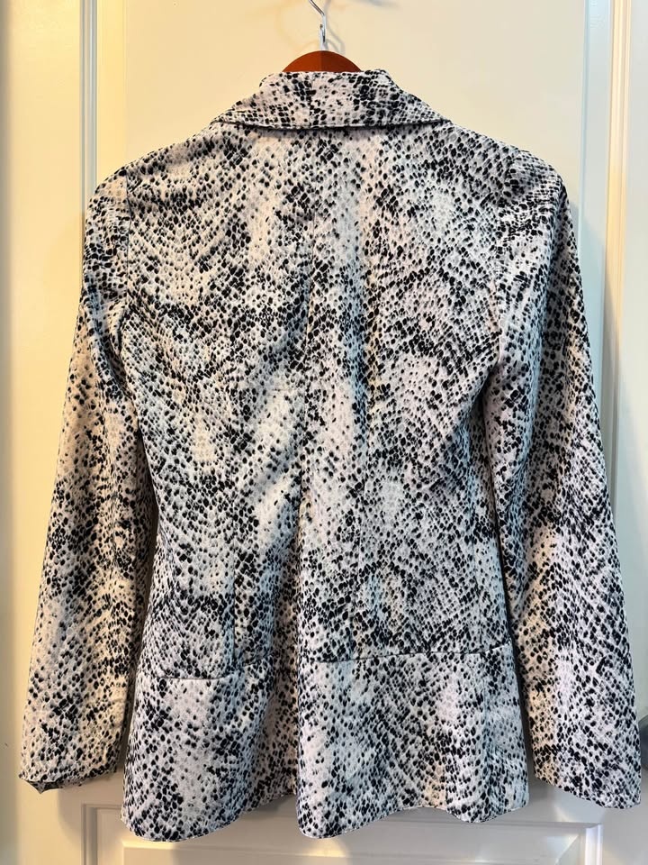 Dynamite Blazer Bundle - $25 for 3 (Workwear Staples) - photo 3