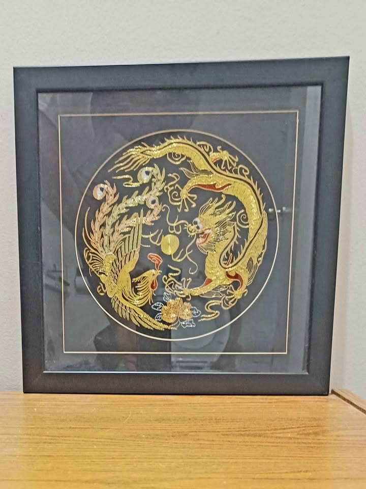Chinese Silk Embroidery Golden Dragons Wall Frame - photo 2