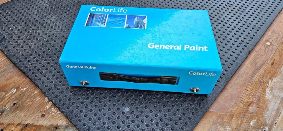 General Paint Colour Swatch Case