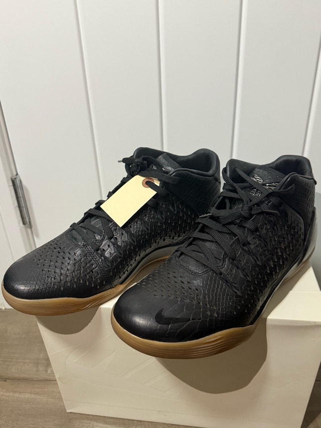 Nike Kobe 9 Ext Mid