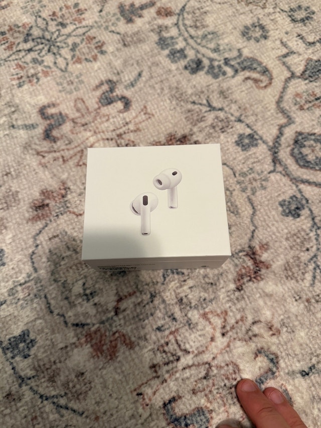 AirPods Pro 3 - photo 2