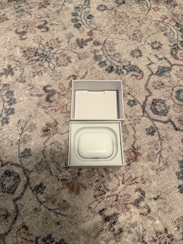 AirPods Pro 3 - photo 3