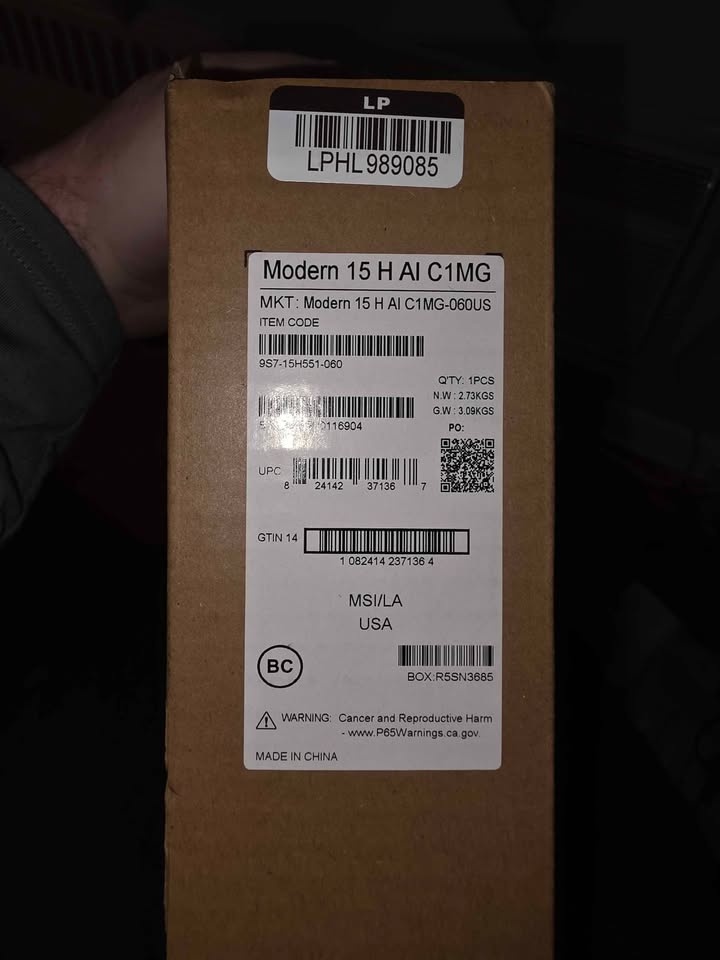 MSI Modern 15 H AI Laptop - Core Ultra 9, 64GB RAM, 1TB SSD - photo 3
