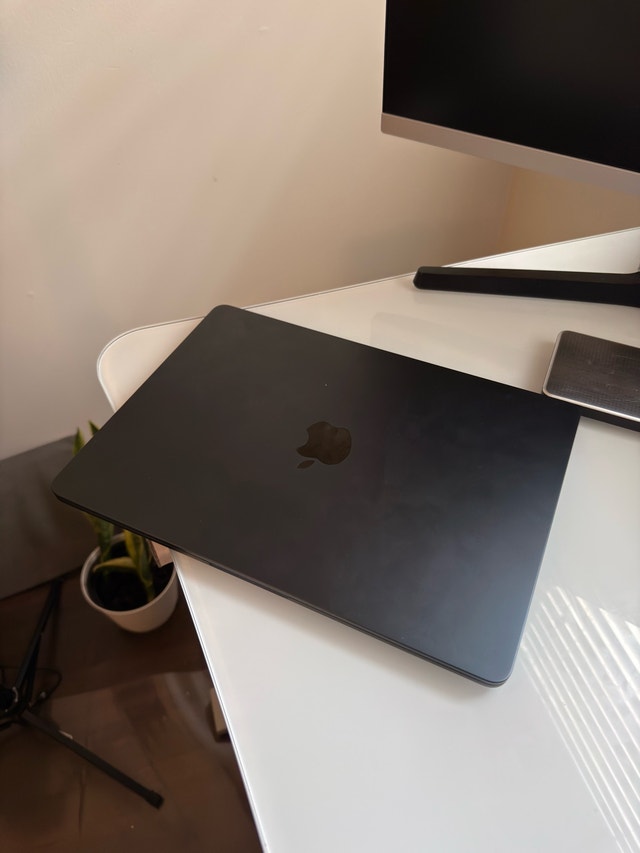 2024 MacBook Air M2