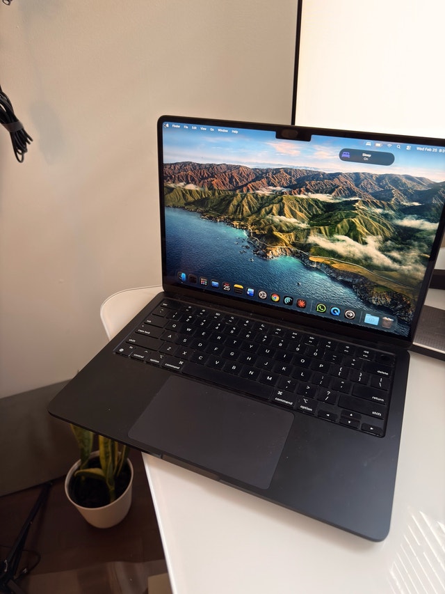 2024 MacBook Air M2 - photo 2