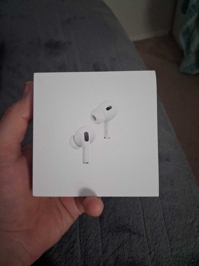 Apple Airpods Pro 2nd Generation - photo 3