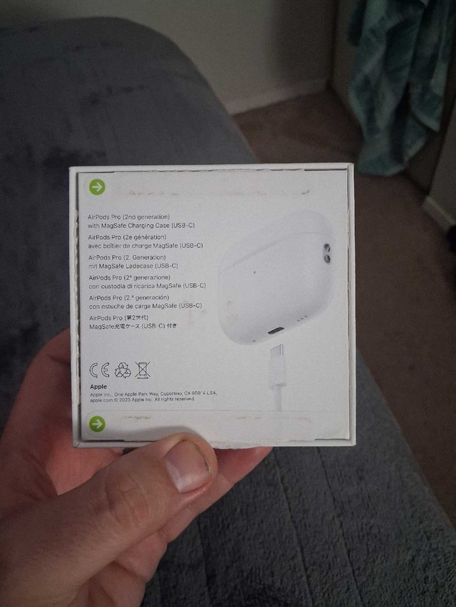 Apple Airpods Pro 2nd Generation - photo 4