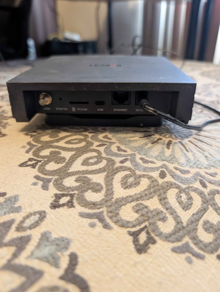 Bobcat Miner 300 – SOLD AS-IS for Parts/Hobbyist (915 MHz) - photo 3