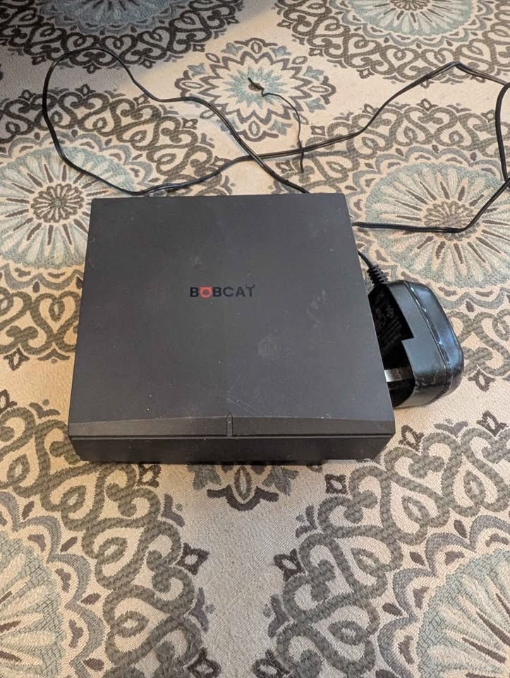 Bobcat Miner 300 – SOLD AS-IS for Parts/Hobbyist (915 MHz) - photo 5