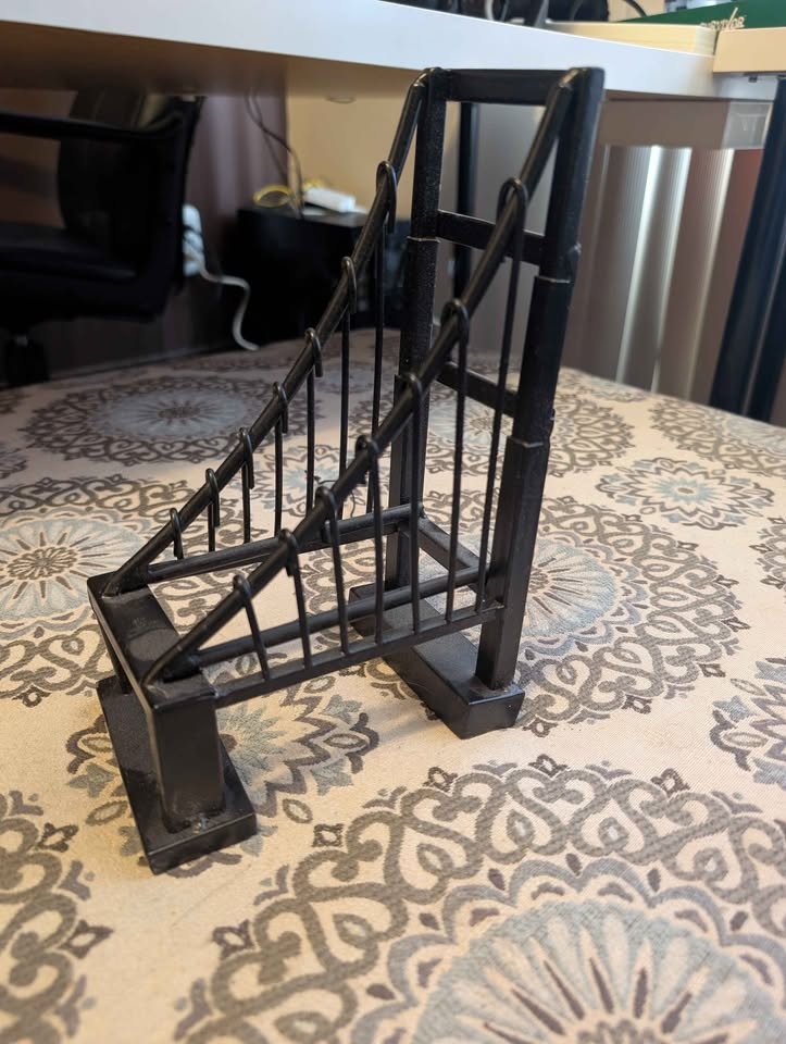 Set of 2 Heavy-Duty Metal Bookends – Black (Lightly Used) - photo 2