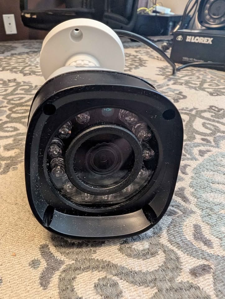 Lorex 1080p HD Security System – 8-Ch DVR & 6 Cameras - photo 4