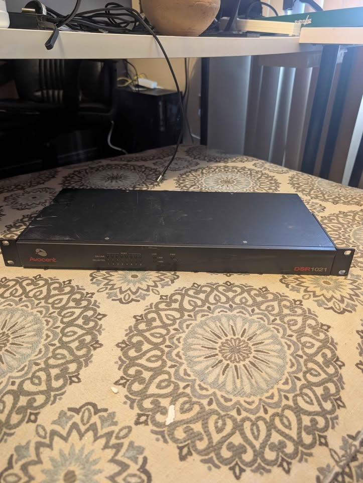 Avocent DSR1021 8-Port KVM over IP Switch - photo 5