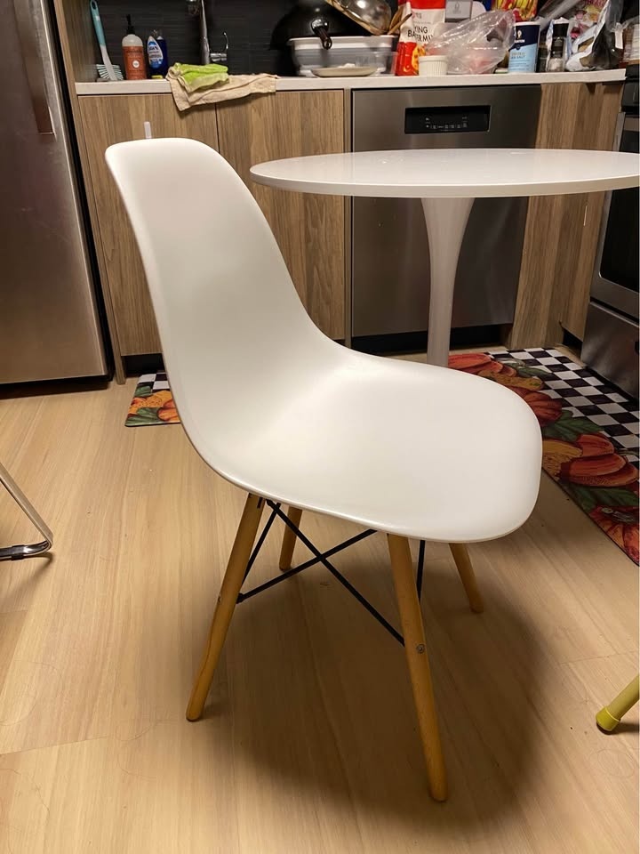 Folding chairs in different styles + color. Must take both - photo 3