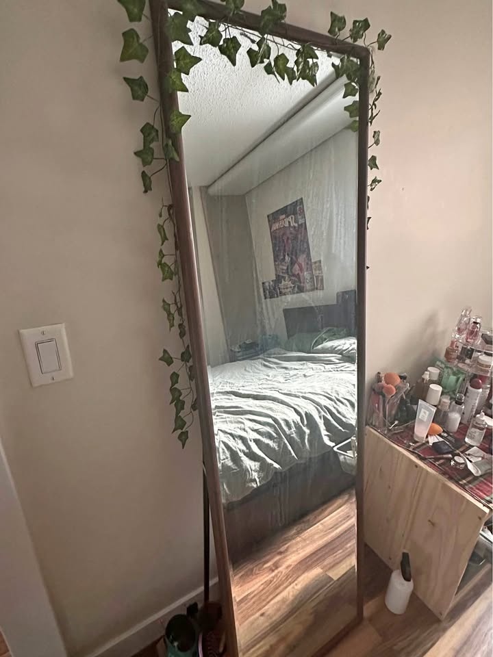 Standing Mirror New (170 cm)
