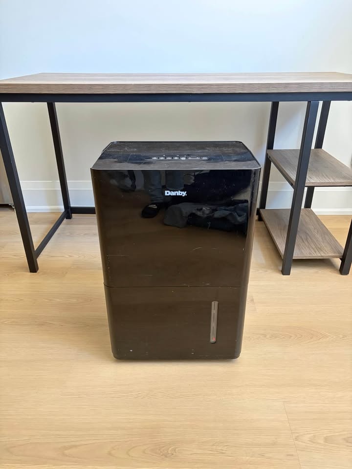 Dehumidifier 70 Pint 33L/day - photo 2