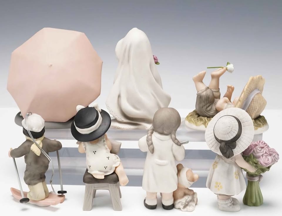 Kim Anderson "Pretty as a Picture" Figurines by Enesco - photo 2