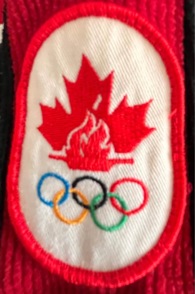 Vancouver Olympics 2010 Hudson's Bay 1/4 Zip Sweater Youth 14/16 - photo 4