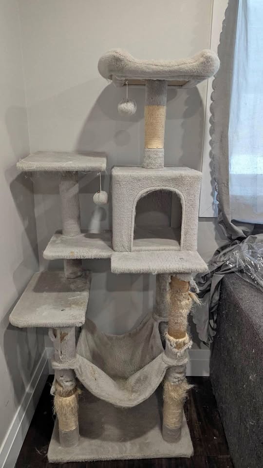 Cat Tree Tower - Needs TLC