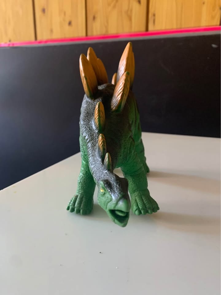 Toys r us stegosaurus - photo 3