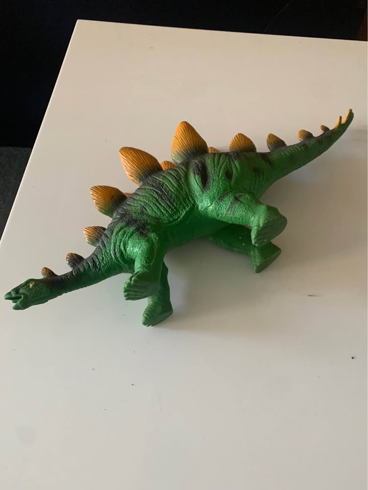 Toys r us stegosaurus - photo 5