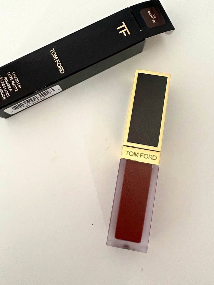 Tom Ford Liquid Lip Luxe Matte Devoted