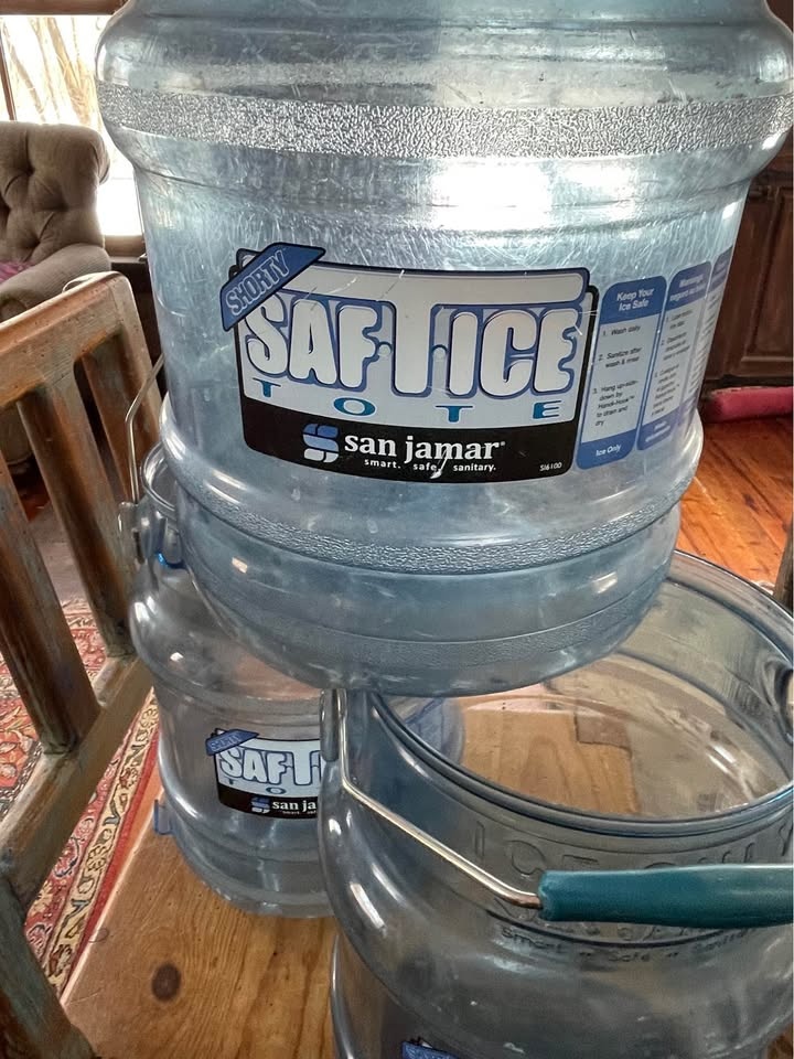 5 Gallon Polycarbonate San Jamar Safe-T-Ice Totes - Quantity Dis - photo 2