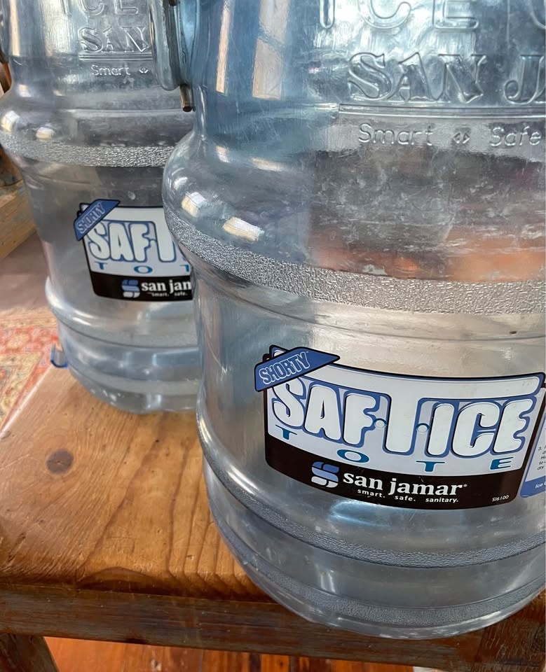 5 Gallon Polycarbonate San Jamar Safe-T-Ice Totes - Quantity Dis - photo 4